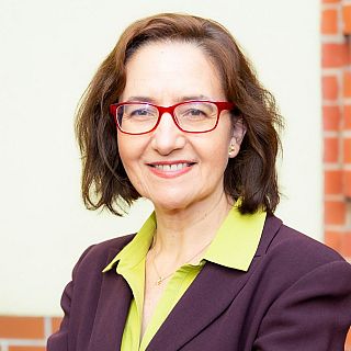 María-Paz López: "Berlín et recorda a cada cantonada fins on pot arribar una societat sense controls democràtics"
