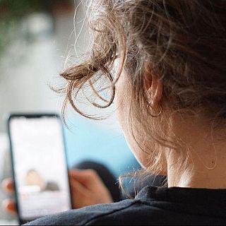 Autopercepció de la imatge de les dones en els nous entorns digitals