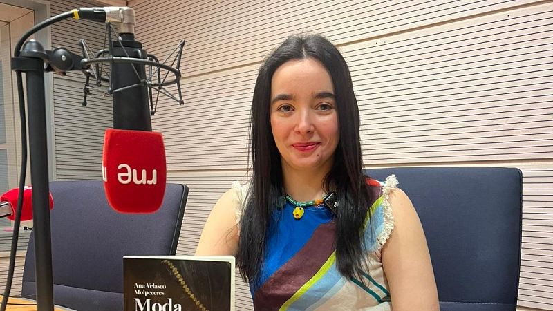Moda y política: las apariencias del poder con Ana Velasco Molpeceres - 29/05/26 - Especiales RNE | Escuchar