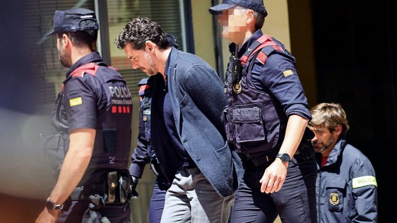 El Pla B - Neus Sala, sobre el cas Mango: "�s una batalla d'informe forense contra informe forense" - El pla B | Escoltar