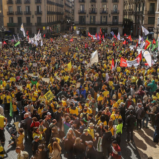 Arrenca la consulta als mestres i professors: vaga indefinida a partir del 8 de juny?