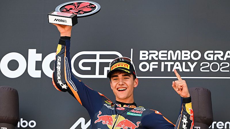 Brian Uriarte hace historia al ganar el Gran Premio de Italia de Moto3 - Cantabria Informativos | Escuchar