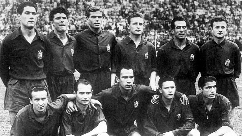 Sonidos de antaño en RNE de la Selección Española - Tirando de archivo en Radio 5 | Escuchar