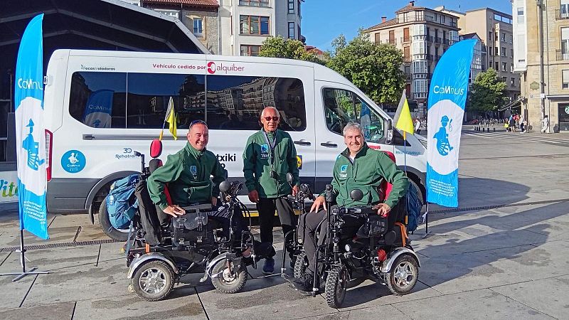 Asociación Caminus, de Vitoria a Getafe en silla de ruedas para dar visibilidad a las enfermedades raras - El último tren | Escuchar