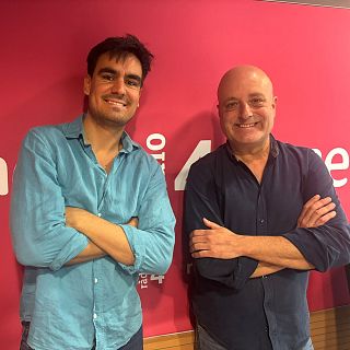 Lo Pau de Ponts canta "Papa, parli català!"