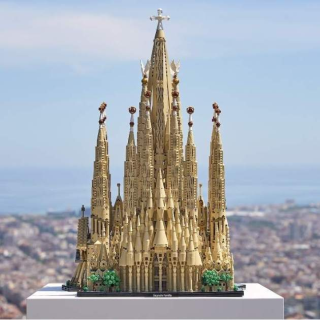 Arriba el Lego de la Sagrada Família, el més gran de la història amb 12.000 peces: quant val?