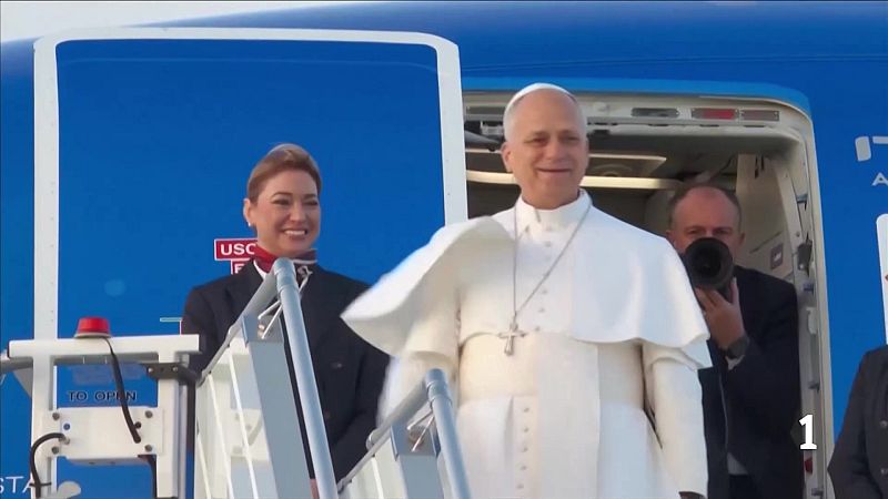 L'Entrellat - El desplegament de R�dio 4 i la 2Cat per la visita del Papa i pel Mundial i la tert�lia televisiva amb Carolina Ferre - L'Entrellat | Escoltar