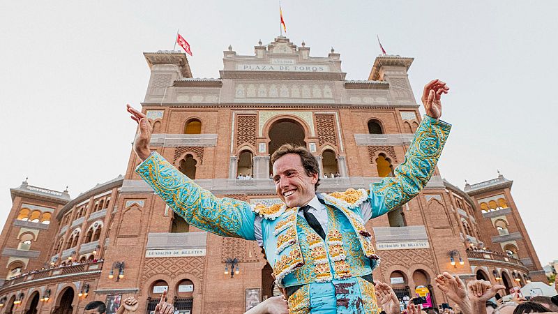 Puerta Grande para Román en Las Ventas, Corrida del Corpus en Granada, Plaza de toros de Santander y entrevista a Ismael Martín - Clarín | Escuchar