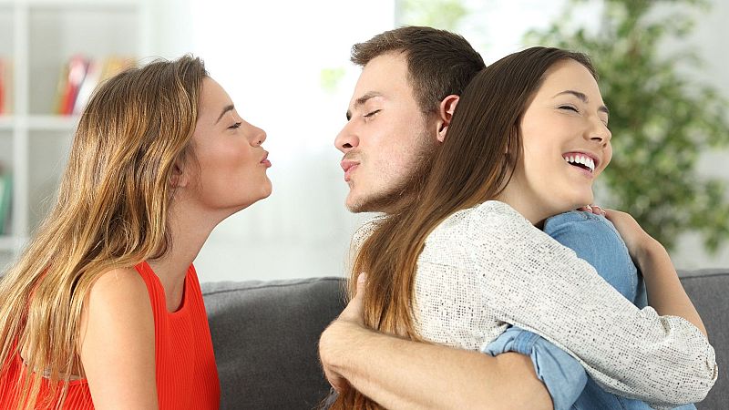 Bon dia i bona sort - Es pot perdonar una infidelitat? - Bon dia i bona sort | Escoltar