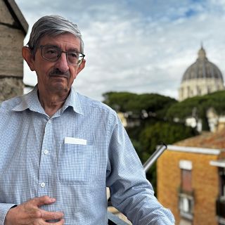 Luis Badilla, vaticanista chileno: "León XIV hace política"