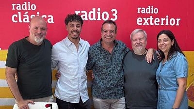 La sala ? Julio Bravo, Juli�n Herrero, Ra�l Los�nez y Paloma Cortina, informadores de artes esc�nicas | Escuchar