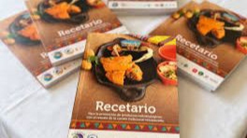 Reportaje 5 Continentes - Recetario Manos que Alimentan El Salvador - Reportajes 5 continentes | Escuchar ahora
