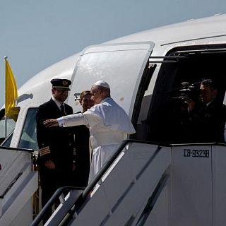 Un vuelo divino: curiosidades del viaje del papa a Barcelona