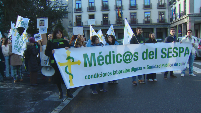 Los médicos del SESPA creen que los refuerzos para el verano no son suficientes - Asturias Informativos | Escuchar