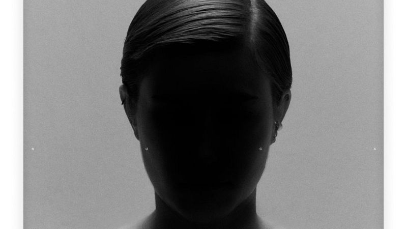 Hoy Empieza Todo - Entrevista a Clara Peya por su nuevo disco 'Nuca' - Hoy empieza todo | Escuchar