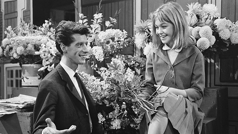 Mara Peterssen, 1960:  Kennedy, Marisol y la boda de Balduino y Fabiola - escuchar ahora