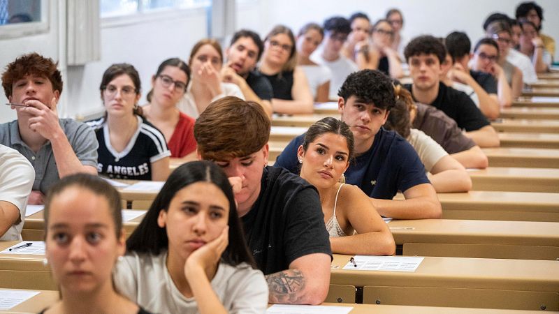 ¿Cómo te han salido los exámenes de acceso a la universidad? - El despertador de RNE | Escuchar