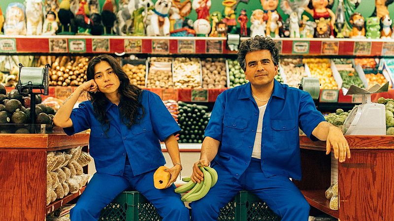Helado Negro y Reyna Tropical publican juntos Helado Tropical - nanana | Escuchar