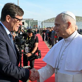 El president Illa acomiada el Papa a l'aeroport: "Des de la Sagrada Família s'ha il·luminat el món"
