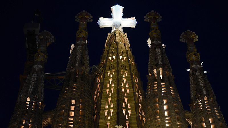 El Pla B - Tert�lia | La ressaca emocional de la visita del papa - El pla B | Escoltar