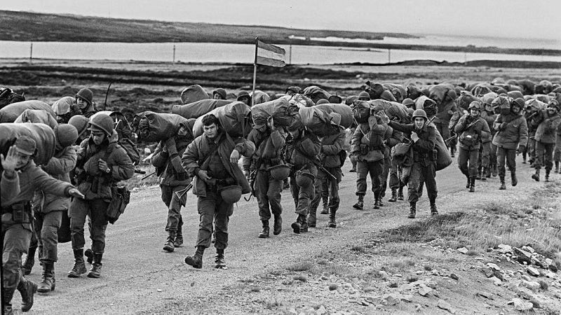 Hora América en Radio 5 - Memoria Malvinas - 14/06/26 - Escuchar ahora