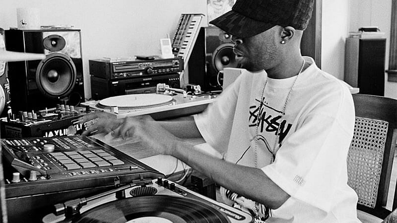 Black Vibes - J Dilla: "Bollería musical" cero industrial (Parte 2) - 14/06/26 - Black vibes | Escuchar