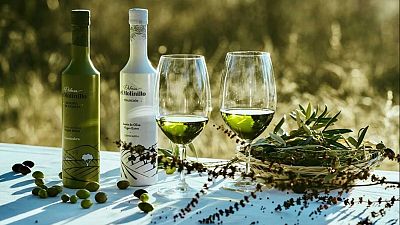 La dehesa, un ecosistema único para AOVE, vino y miel