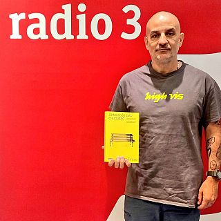 "Antes todo era ciudad" de Pedro Bravo, la Feria del Libro de Gijón y "Malas lenguas" de Alan Pauls