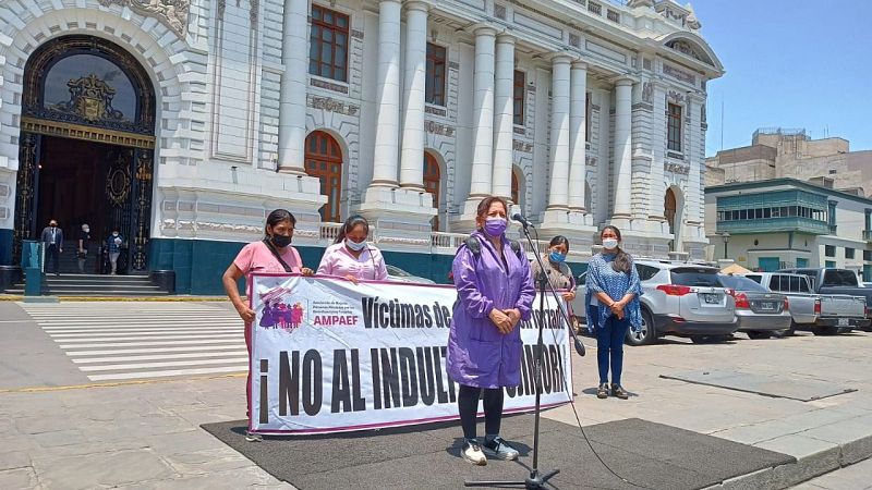 Víctimas de esterilizaciones en Perú temen la llegada de Fujimori - Hora América | Escuchar
