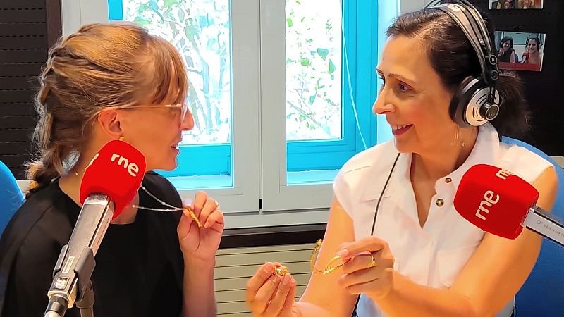 ENTREVISTA a Izaskun Zabala, joyería artesanal y quiromancia en Acebo - 24/06/2026 - Escuchar ahora