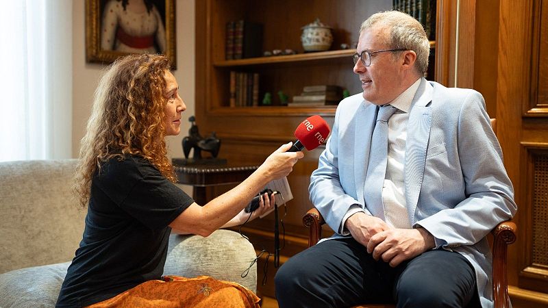Más cerca - Vincent Rijmen, padre del algoritmo de seguridad en internet - Escuchar ahora