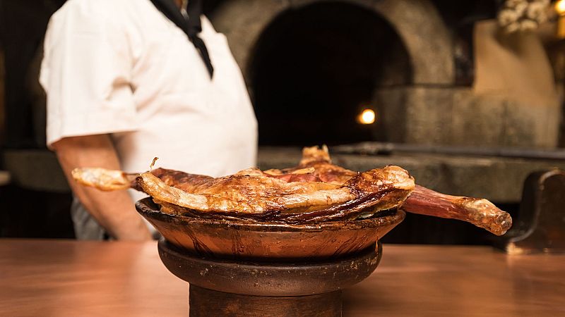 De lechazo, de hornos y del tío Juanillo - En clave Turismo | Escuchar