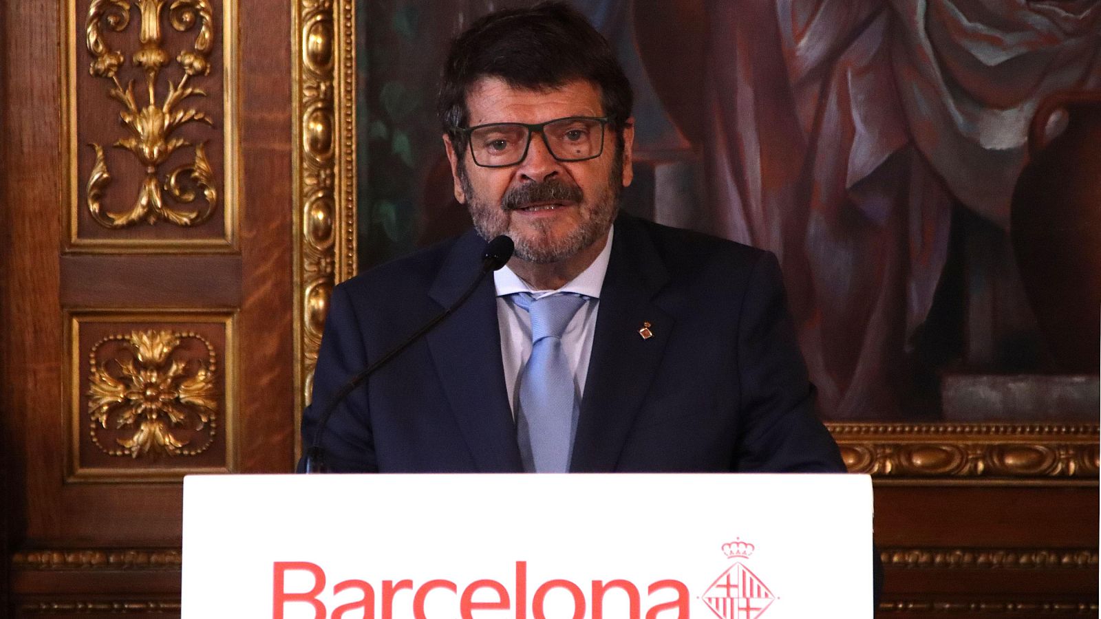 L'Ajuntament de Barcelona suspèn de feina i sou un bomber per una presumpta agressió sexual a una dona