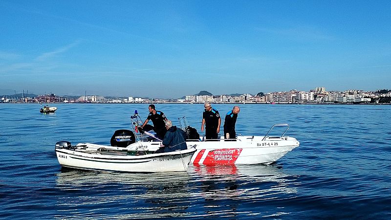 La lucha de los agentes de pesca del Gobierno de Cantabria contra la pesca ilegal | Escuchar