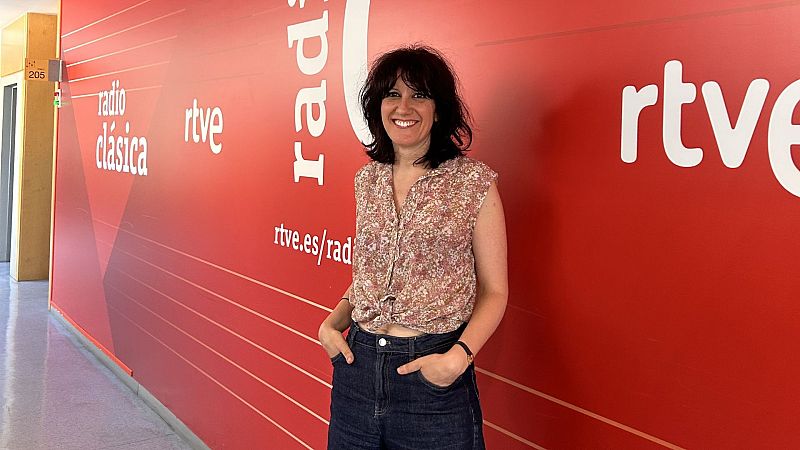 La hora azul - "Veo el mundo como una gran sinfon�a" (entrevista con Mireya Hern�ndez) - 18/06/26 - La hora azul | Escuchar