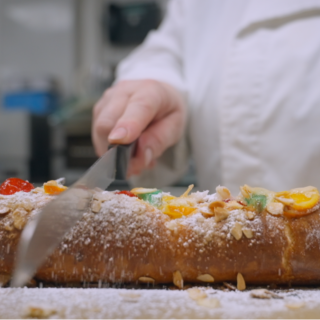 La coca de Sant Joan de la Ruscalleda - "Comer con los ojos" de Jorge Guitián - "El baile de las criadas" de Marta Platell