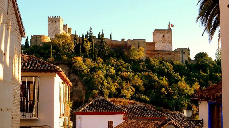 Canción para un fotógrafo - Granada en fuga, de José Javier León - 20/06/26 - Canción para un fotógrafo | Escuchar