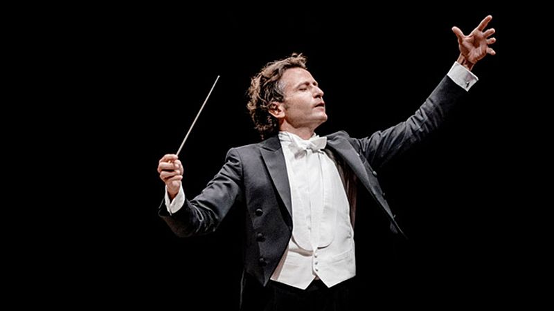 Fila cero - Ravel, Falla y Stravinski por Gustavo Gimeno y la Orquesta de la Comunidad Valenciana - 20/06/26 - Fila cero | Escuchar