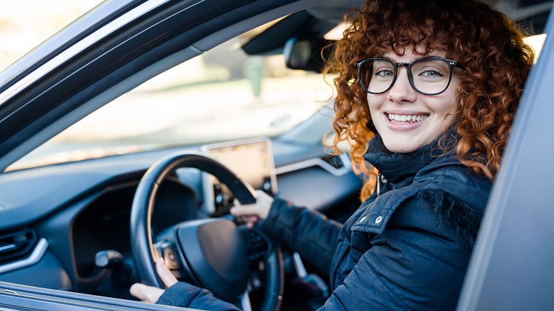 Todo lo que debes saber antes de comprar coche - Economía de bolsillo | Escuchar