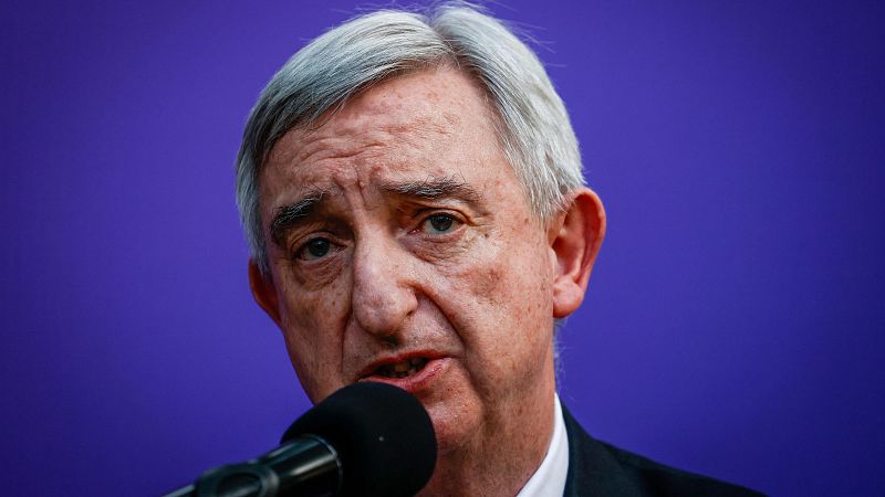 Análisis de las sanciones a Rusia con Rafael Dezcallar - Europa abierta | Escuchar