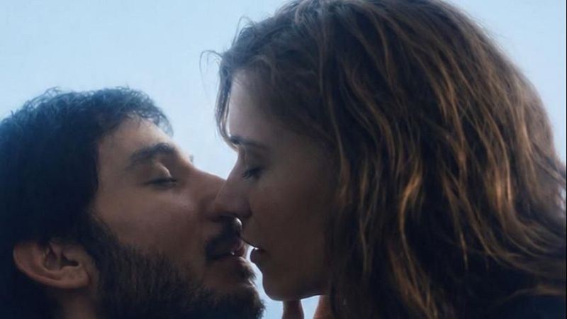 XAVIF�RNIA - 'Antes del amor', un film que explora el desig i les relacions - Xavif�rnia | Escoltar