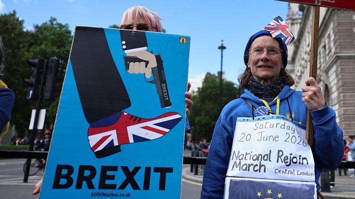 Reino Unido, diez años en la espiral del ’brexit’ - Europa abierta | Escuchar