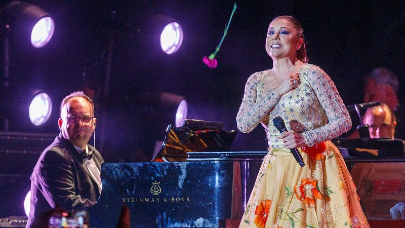 Bon dia i bona sort - Isabel Pantoja, a punt de ser denunciada per cancel�lar el seu concert a Sevilla - Bon dia i bona sort | Escoltar
