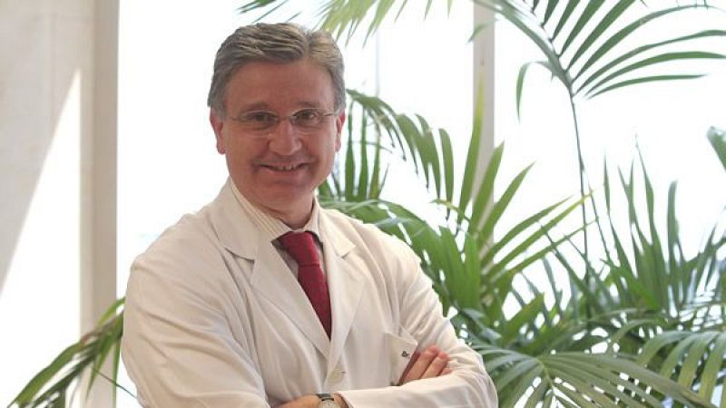 El psiquiatra, Fernando Sarráis, publica "20 consejos para tu salud emocional" - Navarra Informativos | Escuchar