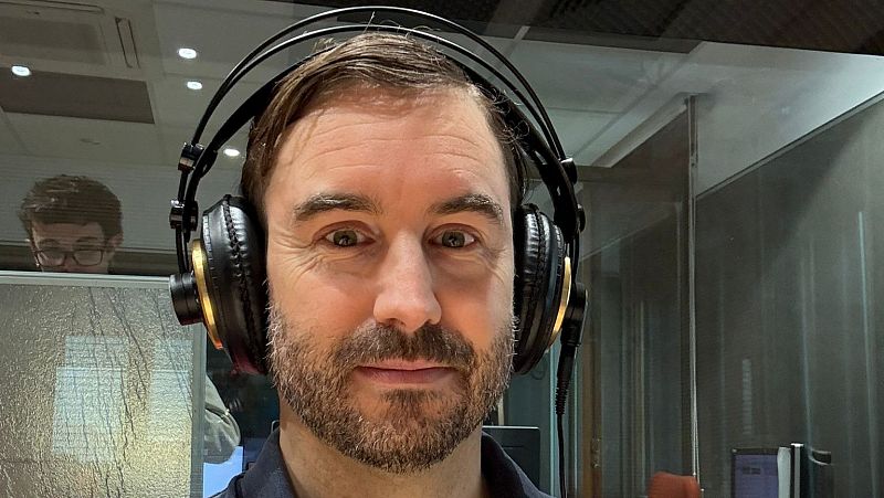 "El eje del mundo que viene" es un interesante libro del periodista y profesor  de relaciones internacionales Juan Luis López Aranguren. - Navarra Informativos | Escuchar
