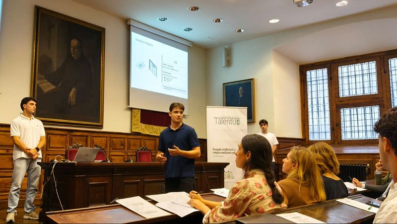 La Universidad de Oviedo premia el emprendimiento de origen académico - Asturias Informativos | Escuchar
