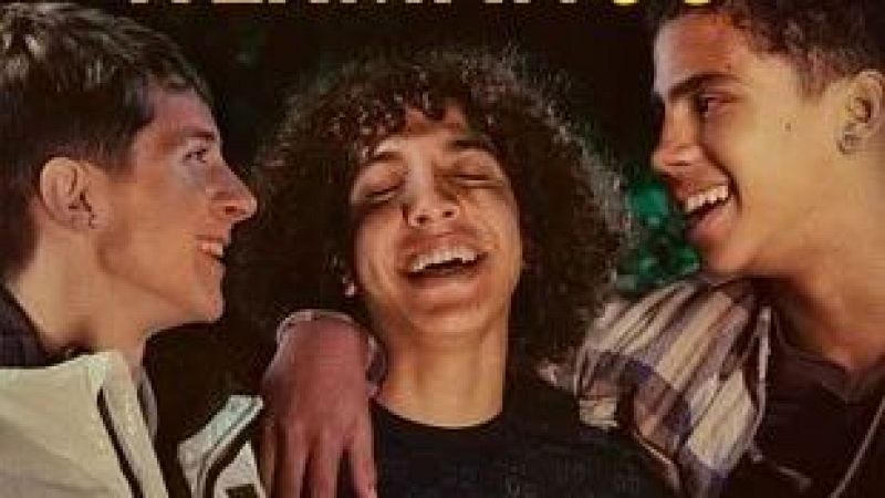 'Hermanos', el film sobre una nit de festa que destapa les difer�ncies de classe i la identitat - Xavif�rnia | Escoltar