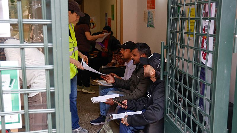 Regularización Ya: "Ha sido un hecho histórico" - Las mañanas de RNE | Escuchar