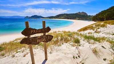 Xanas, sorginas y sirenucas en las playas de España