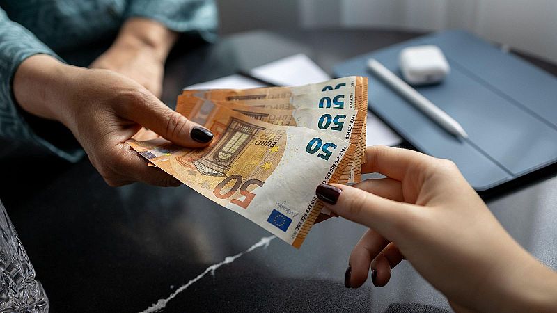 El mat� de R�dio 4 - Canviar de banc i que et paguin 750 euros! Gonzalo Bernardos t'explica com aconseguir-ho! - El mat� de R�dio 4 | Escoltar